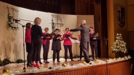 Božični koncert okteta Arion z gosti 8